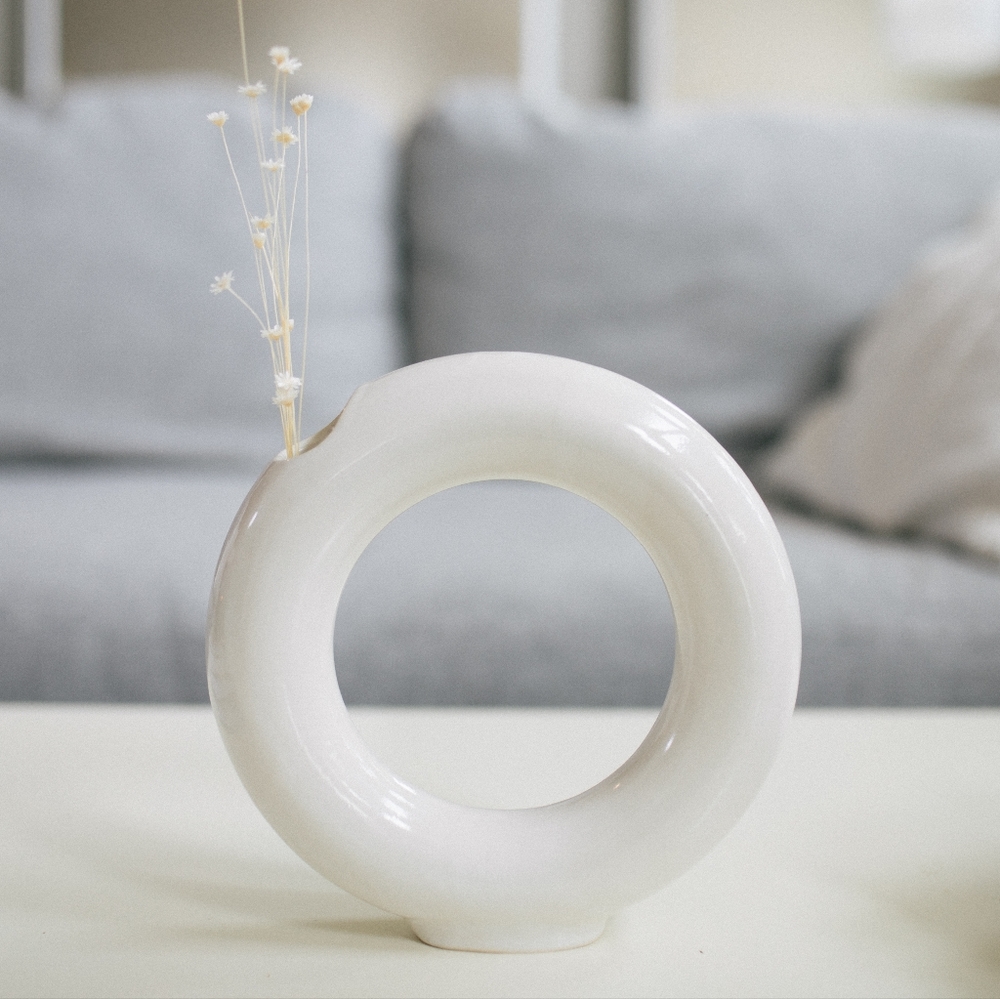 White Donut Vase